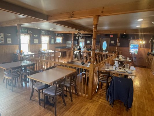 The community dining room at Rieldbauer's