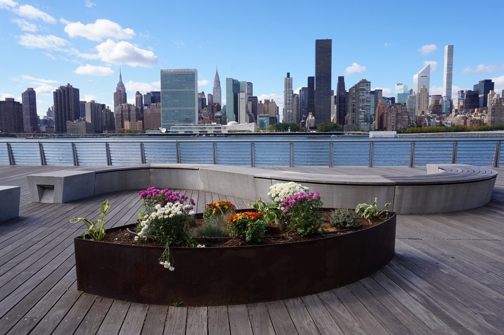 gantry plaza state park