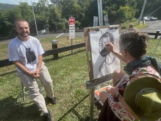 Live drawing at the Skywalk Arts Festival